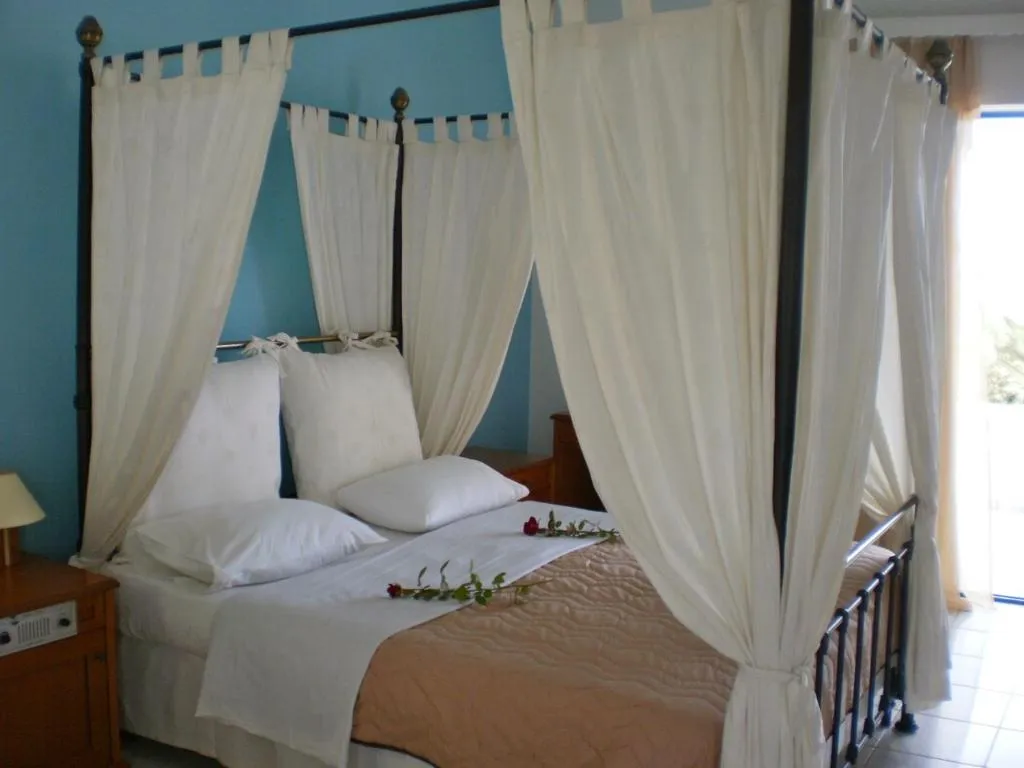 One Bedroom Apartment